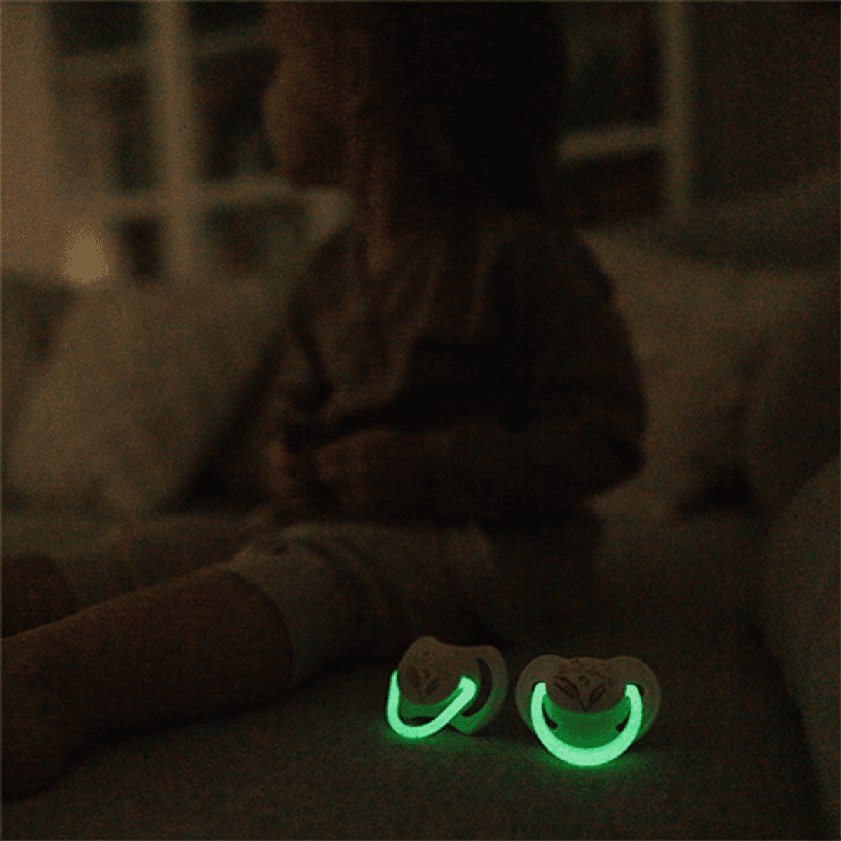 Babyono | Symmetrisk Sillikonsmokk | 18 mnd+
